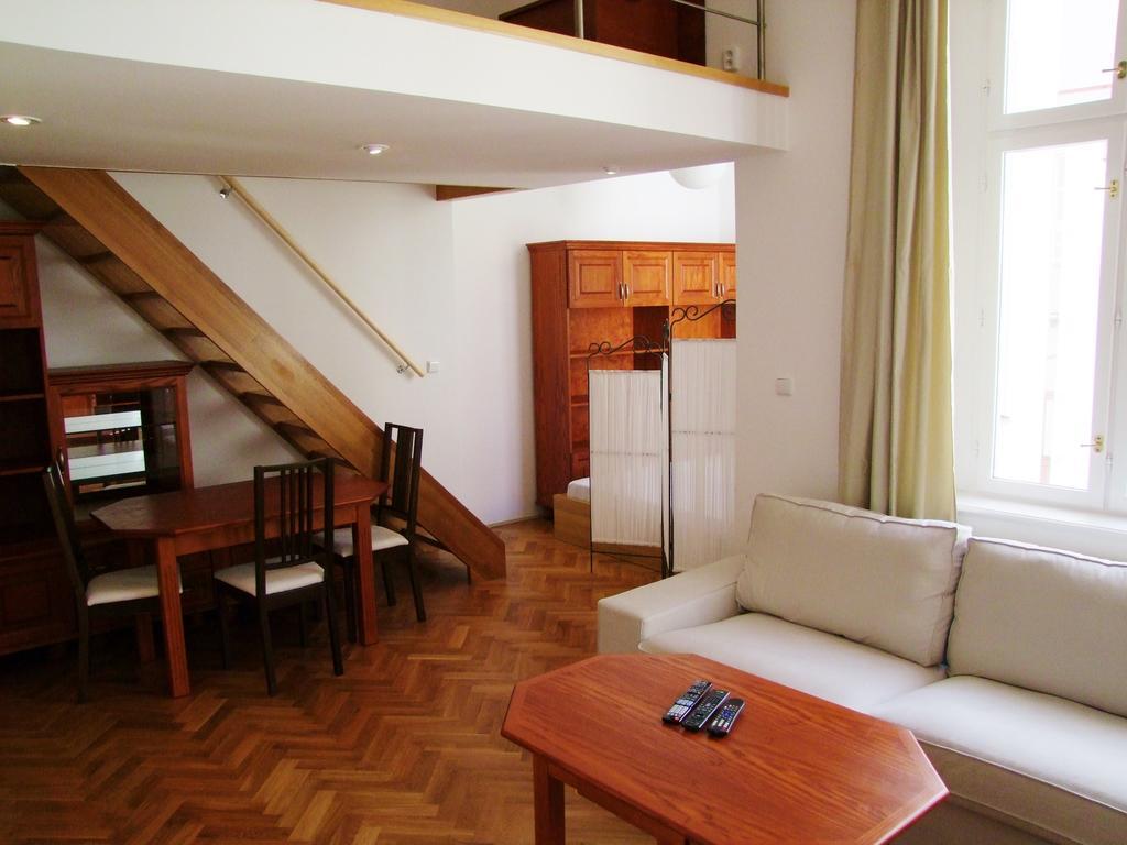 Charles Bridge Premium Residence Praha Bagian luar foto